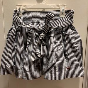 Hollister Stripped mini skirt